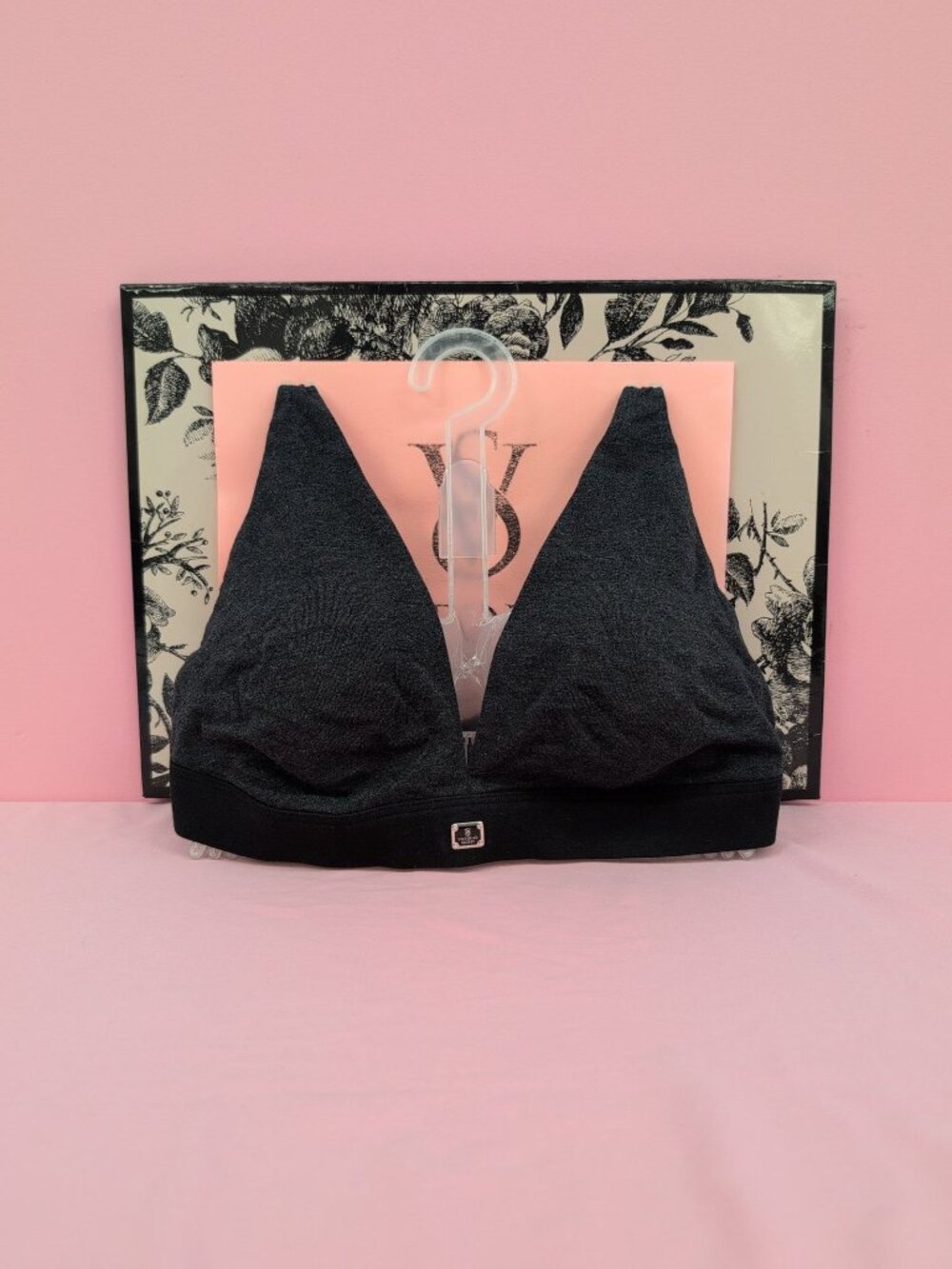 Victoria Secret Cotton Logo Hardware Wireless Plunge Bralette Large Black
